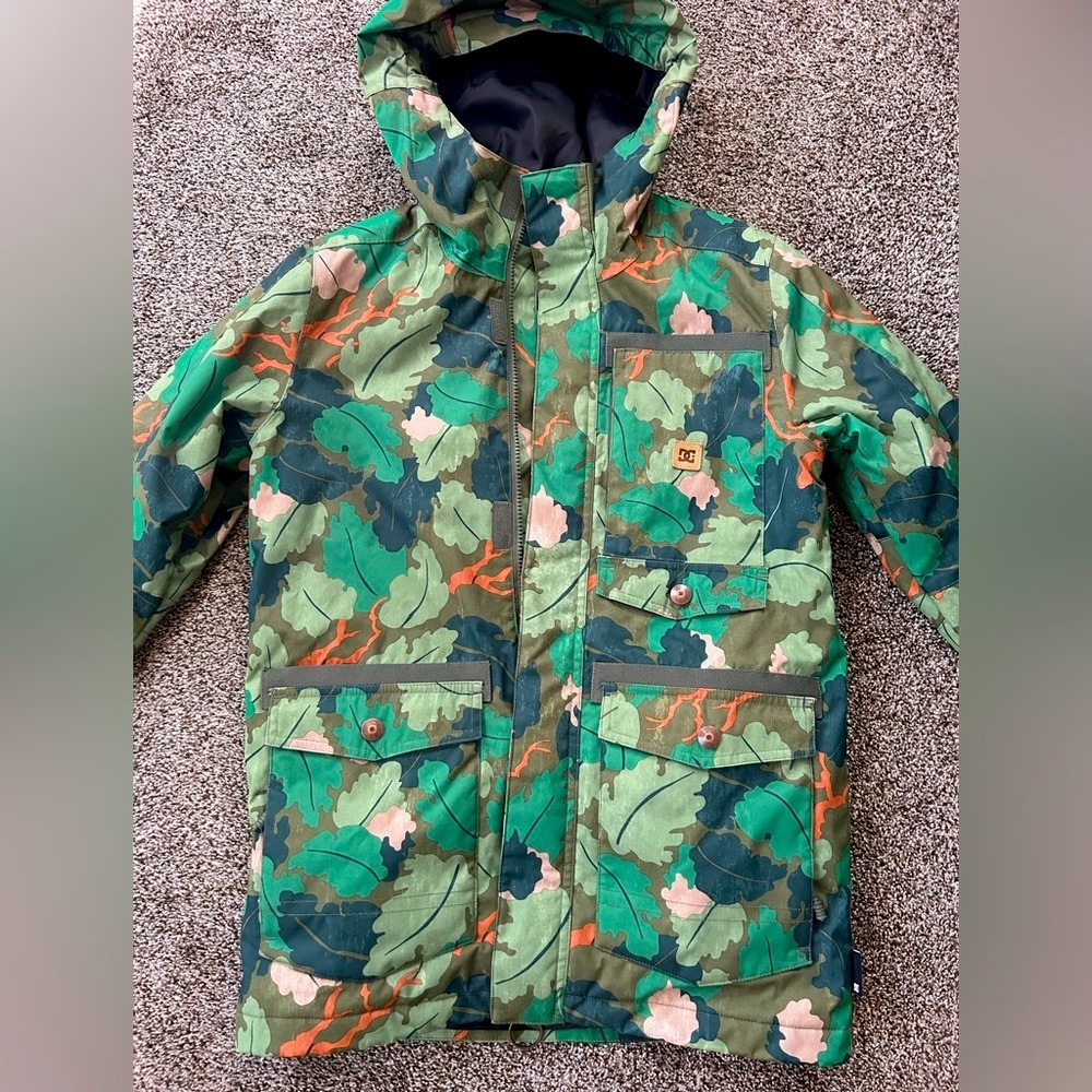 Boys camo DC snowboarding jacket